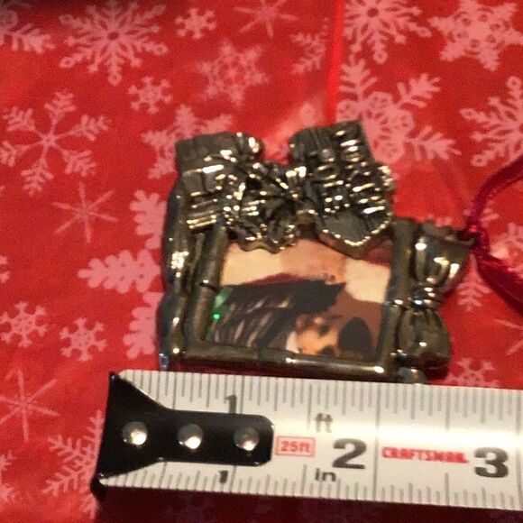 Vintage Gorham North Pole frame ornament - Picture 3 of 5